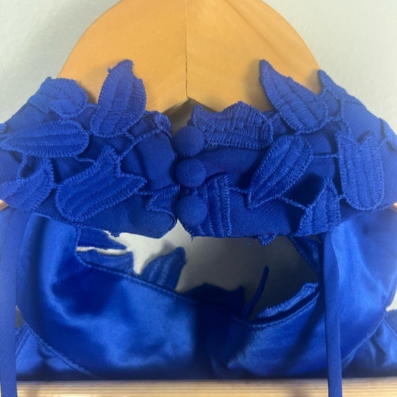 Bardot Gemma Halter Lace Sheath Dress in Cobalt size 8 lace midi - Picture 7 of 10